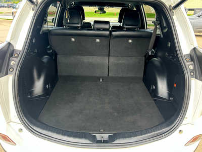 2017 Toyota RAV4, $0. Photo 11