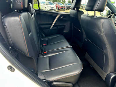 2017 Toyota RAV4, $0. Photo 12