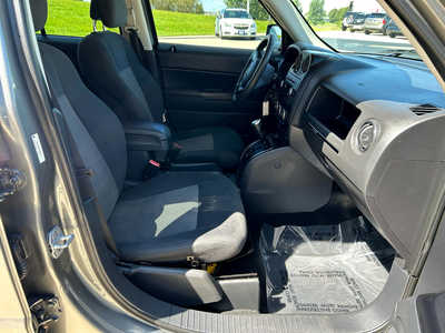 2011 Jeep Patriot, $6900. Photo 10