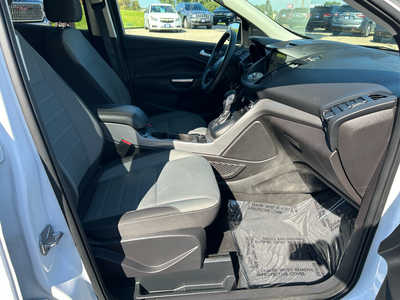 2016 Ford Escape, $8900. Photo 10