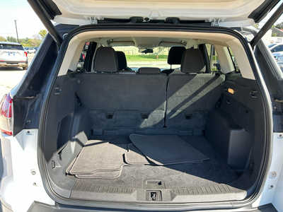 2016 Ford Escape, $8900. Photo 12