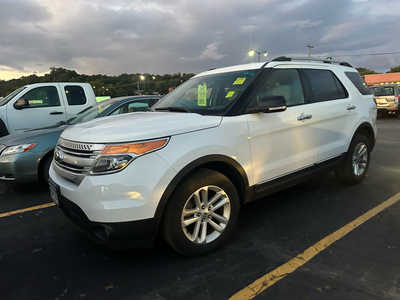 2015 Ford Explorer, $9900. Photo 1