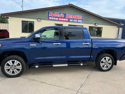 2014 Toyota Tundra Crew Cab, $25900. Photo 4