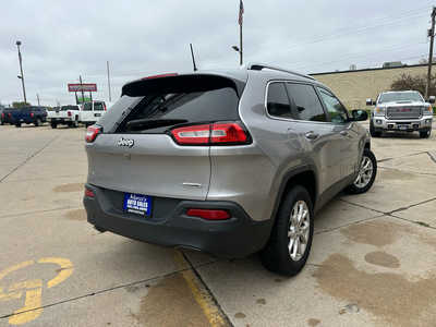 2018 Jeep Cherokee, $12900. Photo 4
