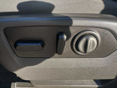 2020 Chevrolet 1500 Crew Cab, $24900. Photo 12