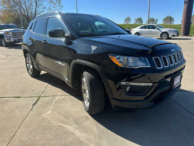 2017 Jeep Compass, $13900. Photo 5