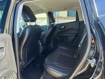 2017 Jeep Compass, $13900. Photo 8