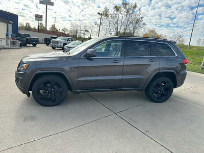 2014 Jeep Grand Cherokee, $0. Photo 2