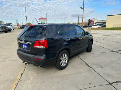 2013 Kia Sorento, $0. Photo 5