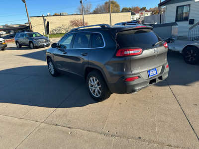 2015 Jeep Cherokee, $0. Photo 3