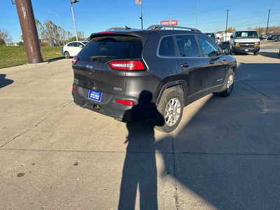 2015 Jeep Cherokee, $0. Photo 4