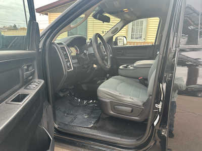 2014 RAM 2500 Crew Cab, $21900. Photo 9