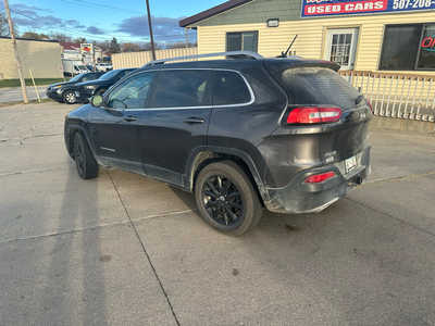 2015 Jeep Cherokee, $0. Photo 3