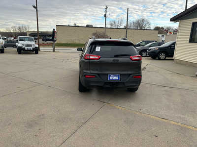 2014 Jeep Cherokee, $0. Photo 4