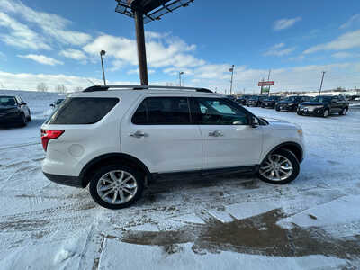 2015 Ford Explorer, $12900. Photo 6