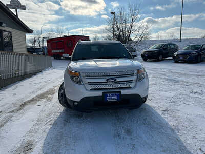 2015 Ford Explorer, $12900. Photo 8
