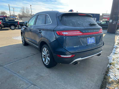 2017 Lincoln MKC, $8900. Photo 4