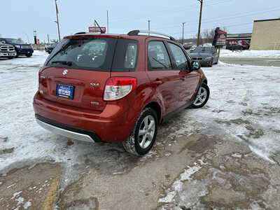 2007 Suzuki SX4, $4999. Photo 5