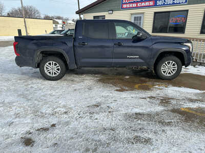 2023 Toyota Tundra Crew Cab, $0. Photo 3