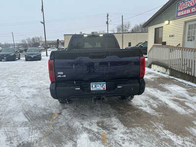 2023 Toyota Tundra Crew Cab, $38900. Photo 4
