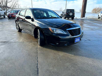 2011 Chrysler 200, $7900. Photo 7