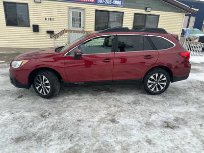 2017 Subaru Outback, $14900. Photo 2