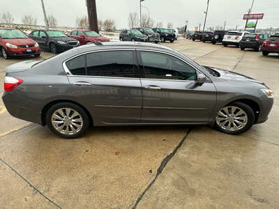 2014 Honda Accord, $13900. Photo 6