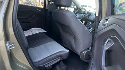 2013 Ford Escape, $7900. Photo 9
