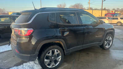 2018 Jeep Compass, $0. Photo 3