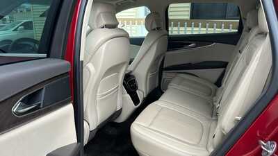 2016 Lincoln MKX, $13900. Photo 8