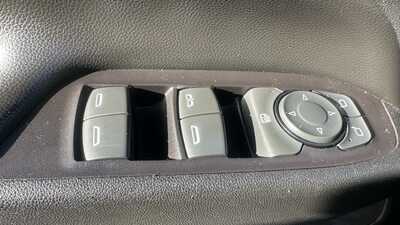 2018 Chevrolet Equinox, $12450. Photo 12