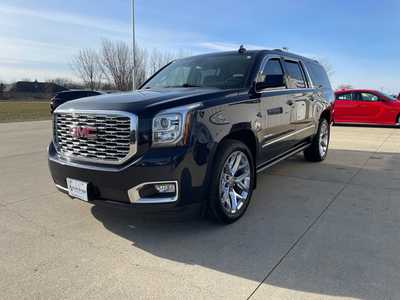 2020 GMC Yukon XL, $34408. Photo 2