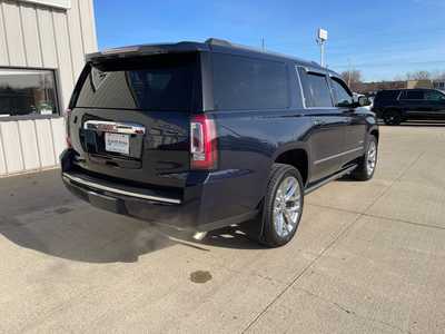 2020 GMC Yukon XL, $38988. Photo 4