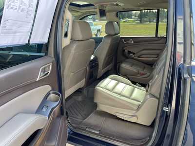 2020 GMC Yukon XL, $34408. Photo 6