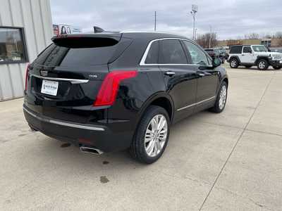 2019 Cadillac XT5, $24950. Photo 4