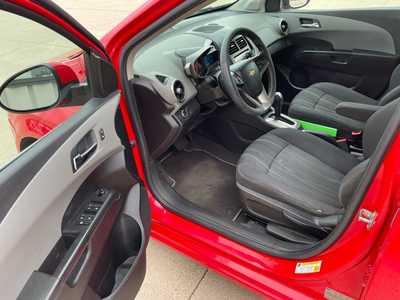 2015 Chevrolet Sonic, $7456. Photo 5