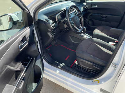 2018 Chevrolet Sonic, $9988. Photo 5
