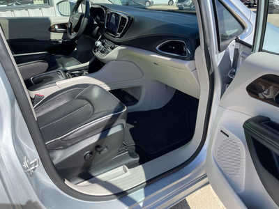 2022 Chrysler Pacifica, $26823. Photo 12