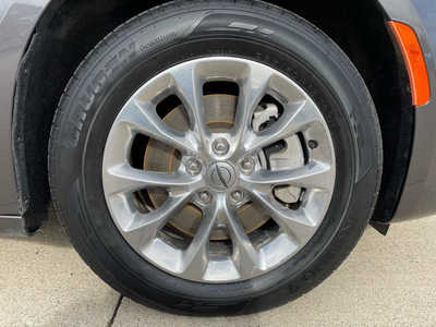 2021 Chrysler Pacifica, $26978. Photo 11