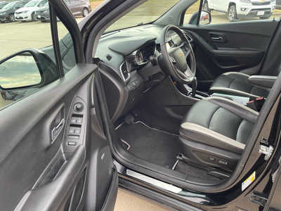 2019 Chevrolet Trax, $16470. Photo 5