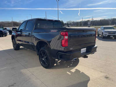2022 Chevrolet 1500 Crew Cab, $43984. Photo 3