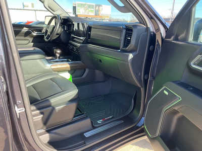 2022 Chevrolet 1500 Crew Cab, $43984. Photo 11