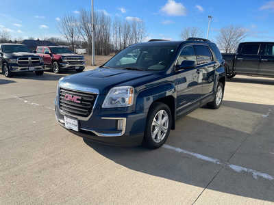 2017 GMC Terrain, $10949. Photo 2