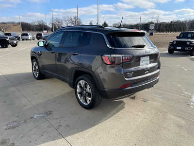 2021 Jeep Compass, $18472. Photo 3