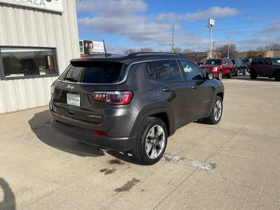 2021 Jeep Compass, $18472. Photo 4
