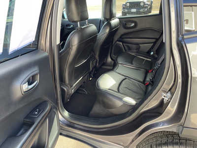 2021 Jeep Compass, $18472. Photo 6