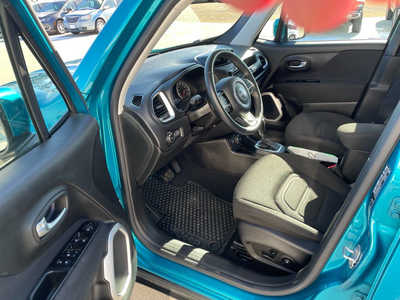 2021 Jeep Renegade, $20992. Photo 5