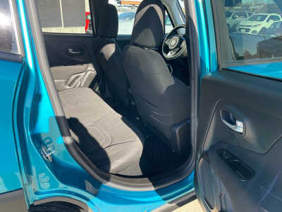 2021 Jeep Renegade, $20992. Photo 12