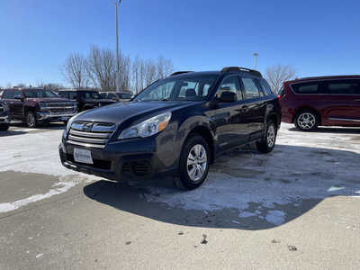 2013 Subaru Outback, $8494. Photo 2
