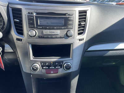 2013 Subaru Outback, $8494. Photo 8